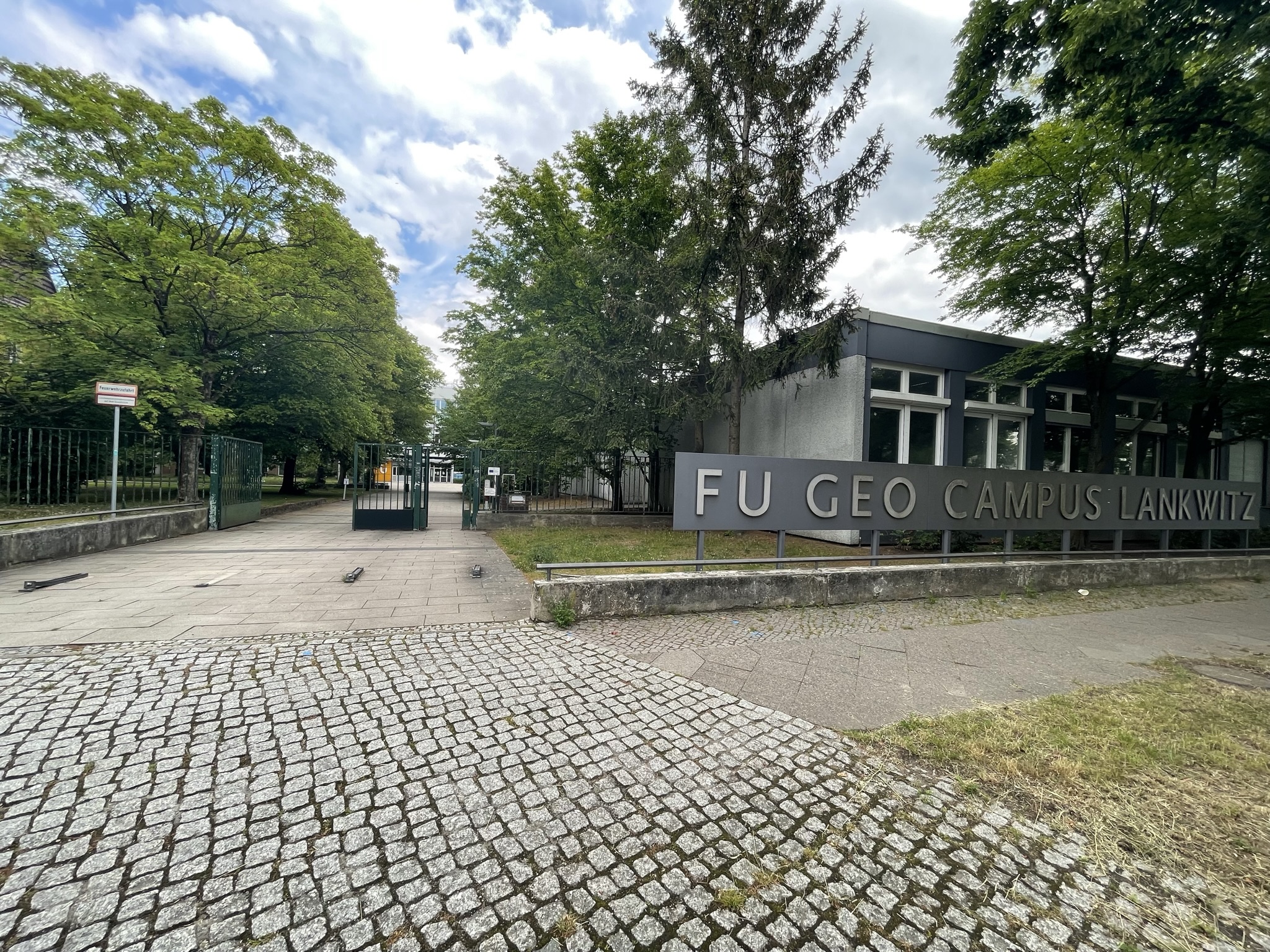 FREIE UNIVERSITÄT BERLIN