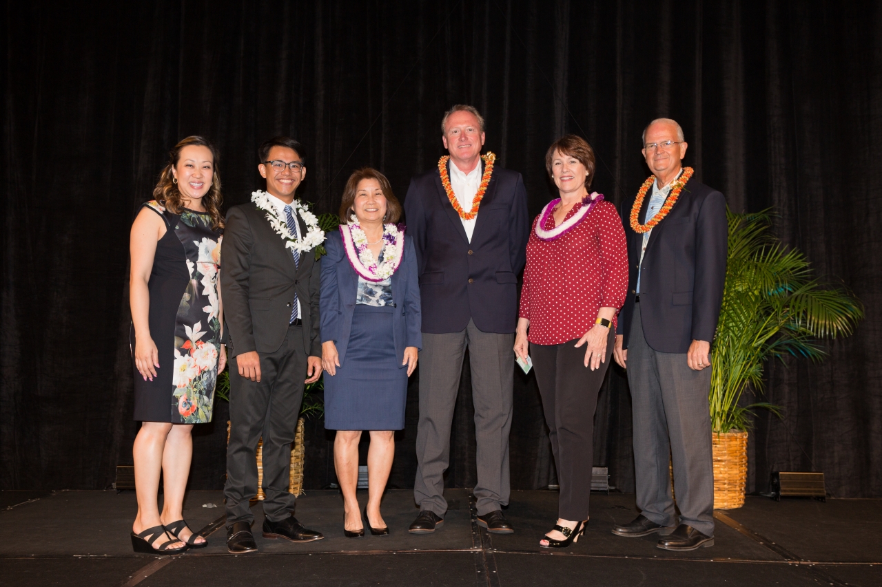From left: Nina Horioka, associate director of development, Shidler College of Business; Stefen Joshua Rasay, Business Night student committee director; Michele Saito, president & CEO, DTRIC Insurance Group; Jeff Shonka, president & CEO, First Insurance Co. of Hawaii; Cheryl Oncea, Publisher, Hawaii Business Magazine; Vance Roley, dean, Shidler College of Business.